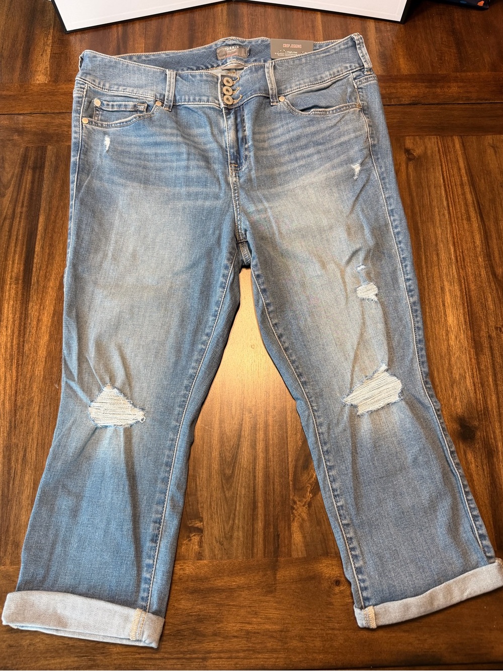 torrid Light Blue Distressed Crop Jegging New W Sz 18